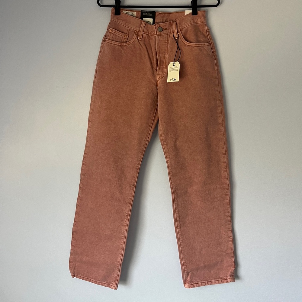 BNWT 501 90’s Levi’s Mid Rise Jeans dusty pink